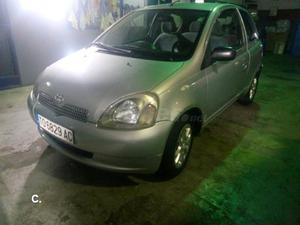 TOYOTA Yaris 1.0 LINEA LUNA 3p.