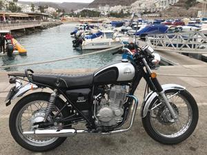 TRIUMPH Bonneville T-