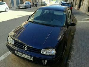 VOLKSWAGEN Golf 1.6 CONCEPTLINE -01