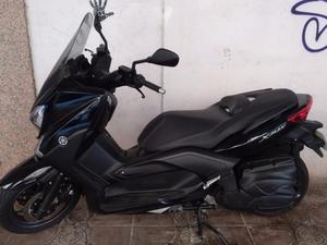 YAMAHA X MAX 400 ABS (modelo actual) -16