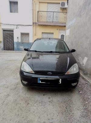 FORD Focus 1.6 TREND -01