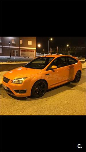 FORD Focus 2.5 ST Racing Orange 3p.