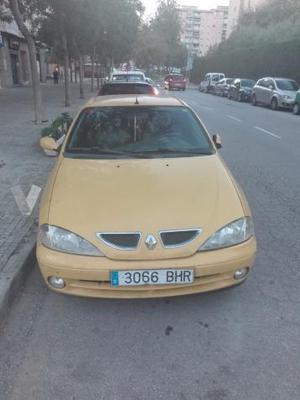 RENAULT Mégane COUPE DYNAMIQUE V -01