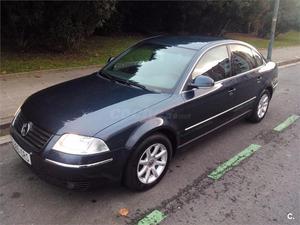 VOLKSWAGEN Passat 1.9 TDi Highline 130CV 4p.