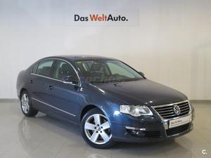 VOLKSWAGEN Passat 2.0 TDI 170cv DPF Highline DSG 4p.