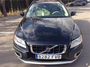 VOLVO XC70 D5 Momentum Auto 5p.