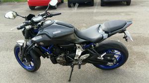 YAMAHA MT-