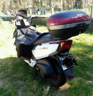 KYMCO Yager GT 300i (modelo actual) -15