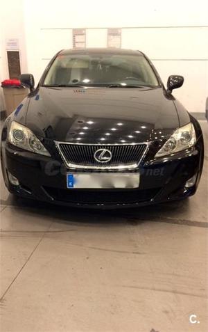 LEXUS IS 220d Luxury Multimedia 4p.