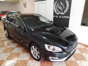 Volvo V D3 Momentum 5p. -13