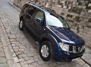 NISSAN Pathfinder 2.5 dCi 174CV LE 7 plazas -07