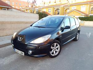 PEUGEOT 307 SW 1.6 HDi Pack -06