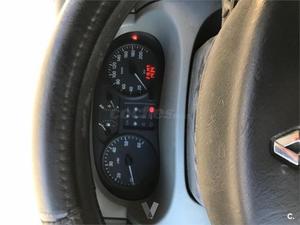 Renault Trafic 1.9dci100 Passenger Authentique 4p.