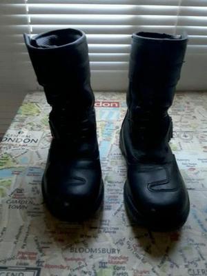 botas moto piel talla 