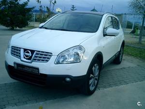 NISSAN QASHQAI 2.0 TEKNA PREMIUM 4X2 18 Piel Negra 5p.