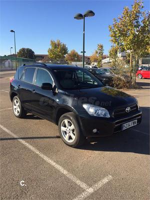 TOYOTA Rav4 2.0 VVTi Executive 5p.