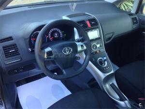 Toyota Auris 1.8 Hibrido Active 5p. -12