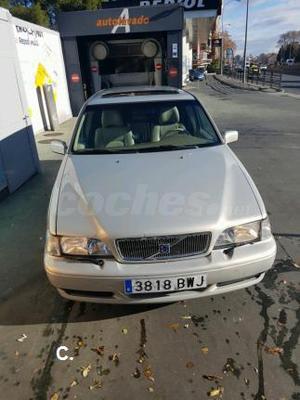 VOLVO V70 T5 5p.