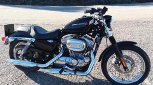 HARLEY DAVIDSON Sportster 883 Custom (