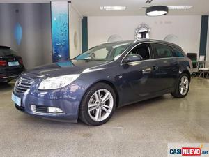 Opel insignia sports tourer 2.0 cdti sport 1 de segunda mano