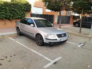 Volkswagen Passat 1.9 Tdi Comfortline 130cv 4p. -02