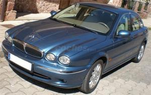 Jaguar X-type 2.5 V6 Executive 4p. -03