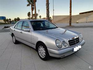 MERCEDES-BENZ Clase E E 240 ELEGANCE 4p.