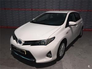 TOYOTA Auris Hybrid Active 5p.