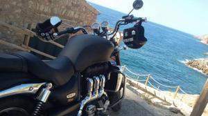 TRIUMPH ROCKET III Roadster -11