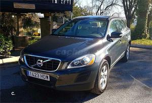 VOLVO XC D3 Momentum Auto 5p.