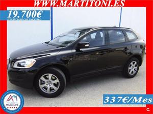 VOLVO XC D4 Kinetic 5p.