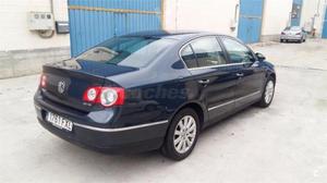 Volkswagen Passat 2.0 Tdi 140cv Advance 4p. -07