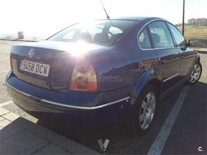 Volkswagen Passat 2.5 V6 Tdi Highline 4p. -01