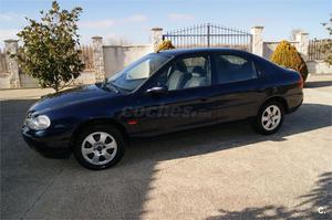 FORD Mondeo 2.0I GHIA 5p.