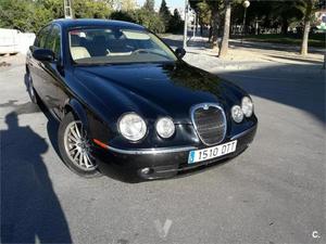 Jaguar Stype 2.7d V6 Executive 4p. -06