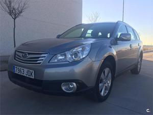 SUBARU Outback 2.5i Executive CVT Lineartronic 5p.