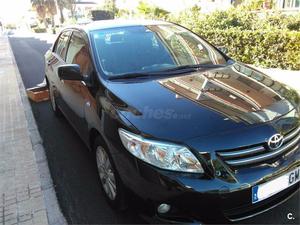 TOYOTA Corolla Sedán 1.6 VVTi Dual Sol MM 4p.