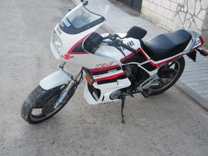 YAMAHA XJ 