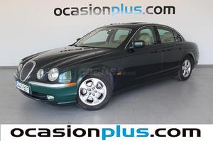 JAGUAR SType V6 3.0 EXECUTIVE 4p.