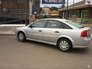 OPEL Vectra Essentia v 5p.