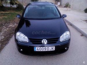 VOLKSWAGEN Golf 1.9 TDi Highline 5p.