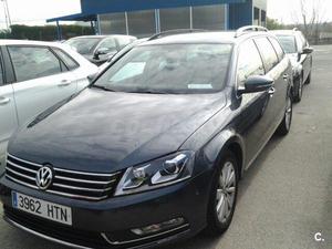 VOLKSWAGEN Passat Variant 2.0 TDI 140 Advance BMotion Tech