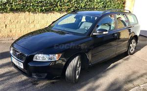 VOLVO V Automatic Momentum 5p.