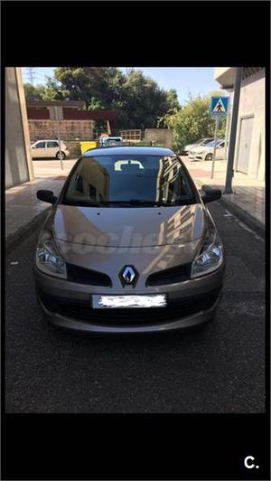 RENAULT Clio Authentique v eco2 3p.