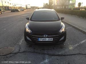 HYUNDAI I30 CW 1.6CRDI BD GO ANO  KMS - MADRID -