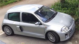 RENAULT Clio RENAULT SPORT 3.0 V6 3p.