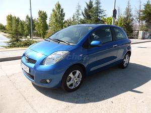TOYOTA Yaris 1.3 VVTI Connect 3p.