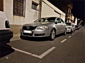 VOLKSWAGEN Passat 2.0 TDI DPF Advance 4p.