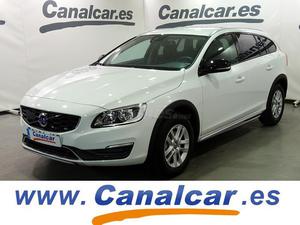 VOLVO V60 Cross Country 2.0 D3 Kinetic 5p.