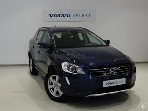 VOLVO XC D4 Momentum 5p.